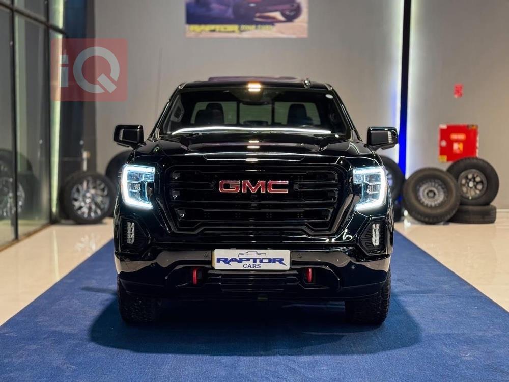GMC Sierra